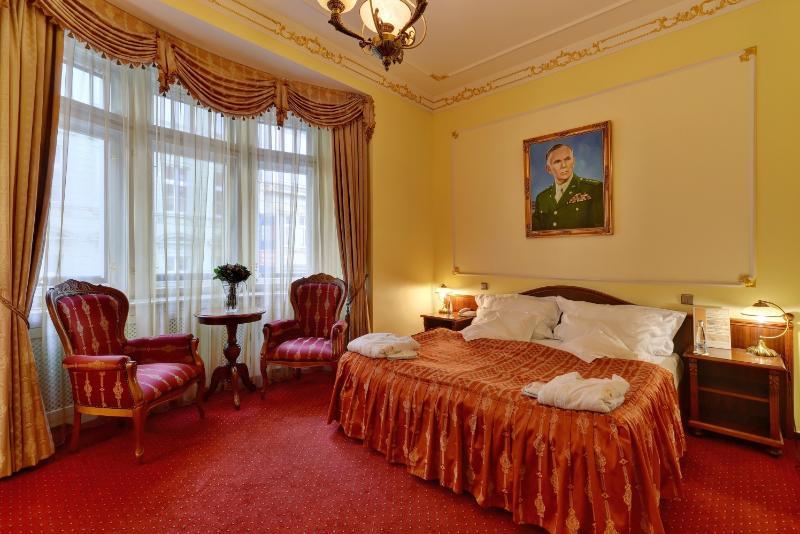 General Boutique Hotel & Wellness Прага Екстер'єр фото