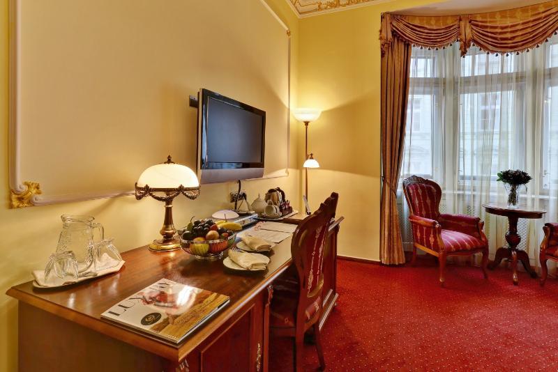 General Boutique Hotel & Wellness Прага Екстер'єр фото